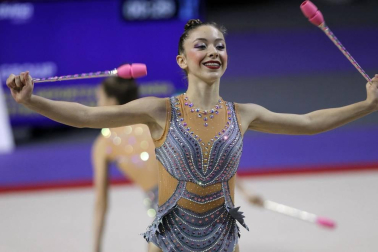 Las gimnastas se juegan en apenas dos minutos y medio el trabajo de varios meses de preparación previa y de más de dos horas de calentamiento el día de competición