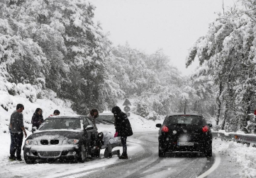 La nieve ha vuelto a Navarra en las últimas horas. La cota subirá en las próximas horas hasta los 1.200/1.000 metros.