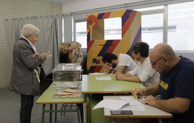 Jornada electoral marcada por el frío, la lluvia y la nieve