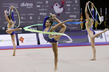 El campeonato de España de Gimnasia Rítmica congrega a 15.000 personas en Pamplona.
