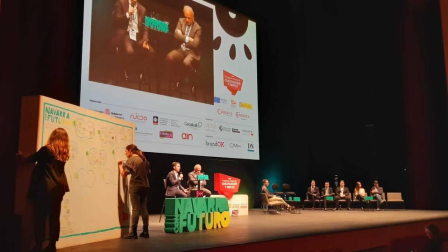 16 hombres y mujeres de diferentes generaciones y disciplinas compartieron experiencias en Navarra con Futuro