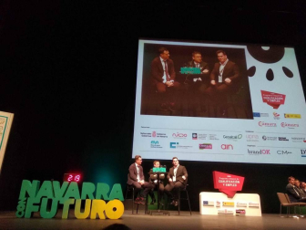 16 hombres y mujeres de diferentes generaciones y disciplinas compartieron experiencias en Navarra con Futuro