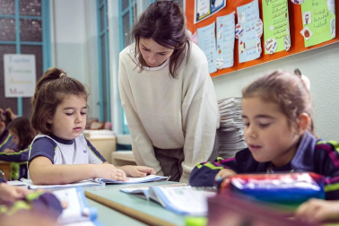Alumnado del Colegio FEC Vedruna de Pamplona durante una jornada lectiva.