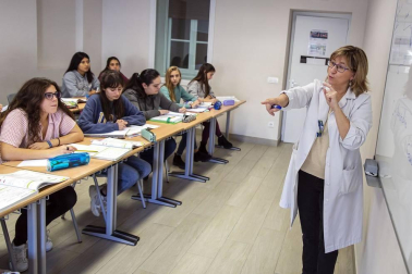 Alumnado del Colegio FEC Vedruna de Pamplona durante una jornada lectiva.