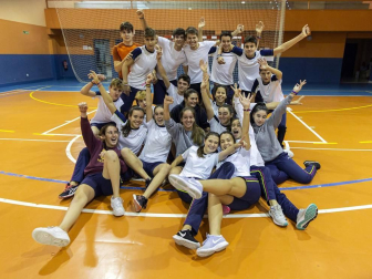 Alumnado del Colegio FEC Vedruna de Pamplona durante una jornada lectiva.