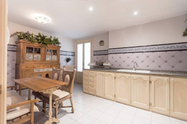 En pleno centro de la ciudad, a 5 minutos de la Plaza de Toros y del Club de Tenis