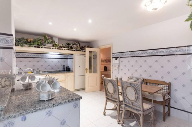 En pleno centro de la ciudad, a 5 minutos de la Plaza de Toros y del Club de Tenis