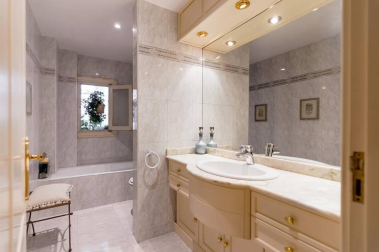 En pleno centro de la ciudad, a 5 minutos de la Plaza de Toros y del Club de Tenis