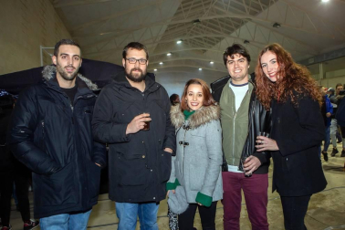 El pabellón deportivo Hilarión Eslava acogió la quinta edición de la feria Beerlada, que durante el fin de semana del 8 y 9 de noviembre reunió a los amantes de la cerveza de origen artesanal. Un evento en el que se pudo participar en diferentes actividades como catas temáticas, conciertos o concurso de catas a ciegas.