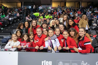 15.000 personas se han congregado en el Navarra Arena entre los días 6 y 10 de noviembre para disfrutar, por segundo año consecutivo, de los Campeonatos de España de Gimnasia Rítmica. De entre las cerca de 3.500 atletas que han participado en las diferentes competiciones, 111 de ellas representaron a clubes de Navarra.