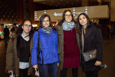 El 7, 8 y 9 de noviembre se celebró en Baluarte la octava edición de Skimetraje Play Pyrenees. Además de disfrutar de las proyecciones y la entrega de premios, los asistentes pudieron conocer el Winter Hall, en el que se instalaron dos exposiciones de fotografía así como expositores con las novedades para la nueva temporada de nieve, estaciones de esquí, ambientación musical y audiovisual e incluso una barra de cerveza.