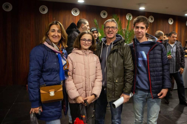 El 7, 8 y 9 de noviembre se celebró en Baluarte la octava edición de Skimetraje Play Pyrenees. Además de disfrutar de las proyecciones y la entrega de premios, los asistentes pudieron conocer el Winter Hall, en el que se instalaron dos exposiciones de fotografía así como expositores con las novedades para la nueva temporada de nieve, estaciones de esquí, ambientación musical y audiovisual e incluso una barra de cerveza.