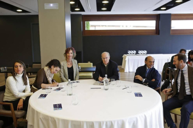Un centenar de personas participó en la cita celebrada en Pamplona este lunes, 18 de noviembre de 2019.