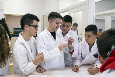 Alumnado del colegio Calasanz Escolapios de Pamplona durante una jornada lectiva.