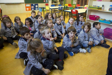 Alumnado del colegio Calasanz Escolapios de Pamplona durante una jornada lectiva.