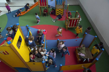 Alumnado del colegio Calasanz Escolapios de Pamplona durante una jornada lectiva.