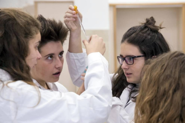 Alumnado del colegio Calasanz Escolapios de Pamplona durante una jornada lectiva.