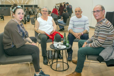 La Sala de Exposiciones de Baluarte acogió el fin de semana pasado la Pamplona Tattoo Expo, la II Convención Internacional de Tatuaje de la Comunidad foral. La Feria reunió un total de 80 stands de tatuaje de artistas de 19 ciudades españolas y el público pudo disfrutar de un buen ambiente e irse con un tatuaje recién hecho.