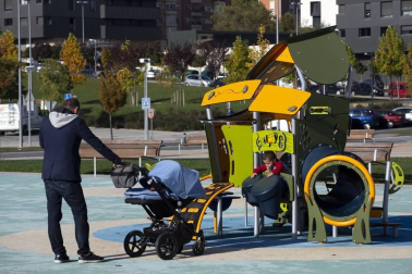 Fotos del mobiliario de Pamplona, cuyo mantenimiento le supone al Ayuntamiento de Pamplona un gasto anual de más de medio millón de euros