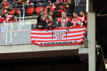 Todas las fotos del la afición en el Osasuna-Athletic