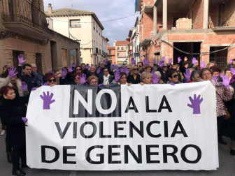 Galería de fotos de las concentraciones vividas este lunes, 25 de noviembre, en torno a la conmemoración del Día Internacional contra la violencia hacia las mujeres.