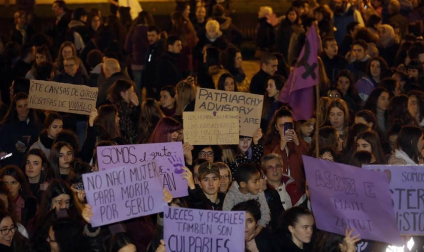 Fotografías de la concentración en Pamplona con motivo del 25 de noviembre: Día Internacional contra la violencia hacia las mujeres