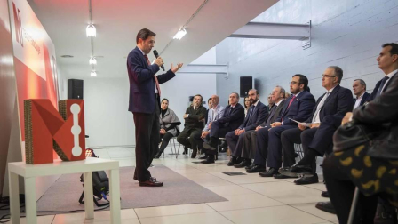 La sede de Diario de Navarra en Cordovilla ha sido el escenario de presentación pública de Navarra Incluye, un proyecto impulsado por Diario de Navarra y Abanti Social que nace con el objetivo de conseguir que Navarra sea la comunidad con el mayor índice de inclusión socio-laboral de personas en situación de difícil inserción.