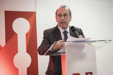 La sede de Diario de Navarra en Cordovilla ha sido el escenario de presentación pública de Navarra Incluye, un proyecto impulsado por Diario de Navarra y Abanti Social que nace con el objetivo de conseguir que Navarra sea la comunidad con el mayor índice de inclusión socio-laboral de personas en situación de difícil inserción.