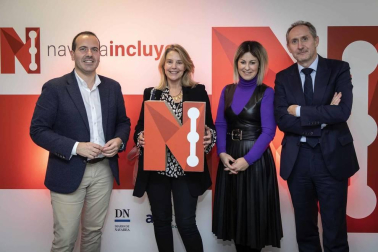 La sede de Diario de Navarra en Cordovilla ha sido el escenario de presentación pública de Navarra Incluye, un proyecto impulsado por Diario de Navarra y Abanti Social que nace con el objetivo de conseguir que Navarra sea la comunidad con el mayor índice de inclusión socio-laboral de personas en situación de difícil inserción.