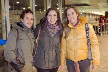 El pasado viernes se reunieron miles de personas en el Navarra Arena para disfrutar del concierto del grupo Berri Txarrak. La banda, nacida hace 25 años en Lekunberri, se despidió por todo lo alto con dos conciertos, viernes 22 y sábado 23 de noviembre, que consiguieron completar el aforo.