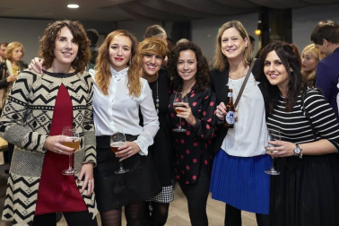 El 23 de noviembre, el Colegio Oficial de Farmacéuticos de Navarra organizó la edición número diecisiete de los Premios COFNA, coincidiendo con el Día del colegiado y de la Patrona de Farmacia. El Hotel Tres Reyes fue el lugar elegido para el evento, que sirvió de punto de encuentro para más de doscientos colegiados.