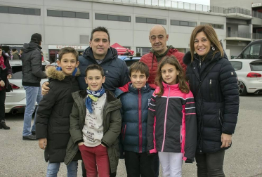 Aunque muchos ya conocen las instalaciones del Circuito de Navarra los curiosos tuvieron la oportunidad de redescubrirlas el pasado 24 de noviembre durante la Fiesta del Socio y Comisario. Un día para dejarse llevar por coches de excepción.