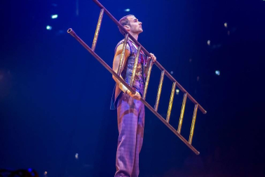 El Circo del Sol regresará a Pamplona en las Navidades de 2020. La compañía representará su espectáculo 'Corteo' en el pabellón Navarra Arena del 25 de diciembre de 2020 al 3 de enero del 2021.