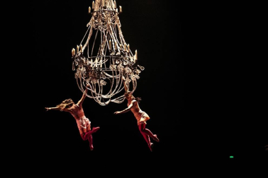 El Circo del Sol regresará a Pamplona en las Navidades de 2020. La compañía representará su espectáculo 'Corteo' en el pabellón Navarra Arena del 25 de diciembre de 2020 al 3 de enero del 2021.