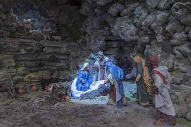 La Asociación de Belenistas de Estella y merindad renueva casi por completo los nacimientos de años anteriores en la cita más esperada de la casa de cultura Fray Diego