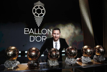 Fotografías de la gala de entrega del Balón de Oro, trofeo que concede la revista deportiva francesa 'France Football'.