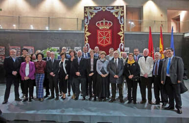 Fotografías del acto institucional de conmemoración del 40 aniversario de las primeras elecciones democráticas que ha tenido lugar en el Parlamento de Navarra.