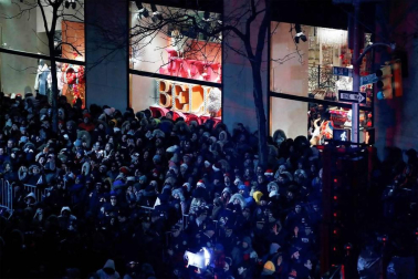Fotos del encendido del árbol del Rockefeller Center, en Nueva York