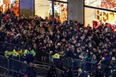 Fotos del encendido del árbol del Rockefeller Center, en Nueva York
