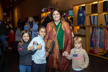 El sábado pasado, muchas familias asistieron al espectáculo de 'La Bella Durmiente', un musical infantil del cuento clásico. Una hora de música, teatro y baile para todos, en el Museo de Navarra.