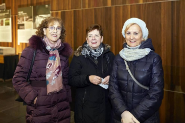 Con motivo del Día de Navarra, la Orquesta Sinfónica de Navarra ofreció un concierto extraordinario dirigido por su director titular y artístico, Manuel Hernández-Silva, en el que participaron la Orquesta del Conservatorio Superior de Música de Navarra, la Coral de Cámara de Pamplona y el joven trompa navarro Manuel Escauriaza.