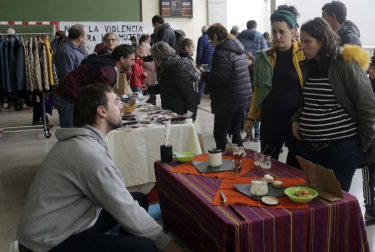 Imágenes del mercado de productores del pirineo  en Abaurrea Alta.