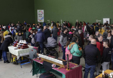 Imágenes del mercado de productores del pirineo  en Abaurrea Alta.