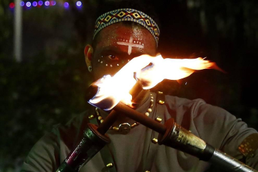 Catrinas, vikingos y elfos formaron parte de los personajes fantásticos que se pasearon por las calles de la ciudad colombiana