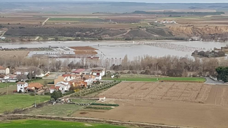 Fotos enviadas por los lectores de Diario de Navarra de las inundaciones de este viernes en Navarra.