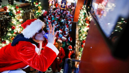 La cita tiene fines benéficos