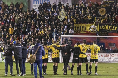 El estadio La Planilla de Calahorra acogió este jueves, 19 de diciembre, la eliminatoria de primera ronda de la Copa del Rey entre el conjunto de Azagra y los gallegos, con victoria final para los visitantes por 0-2.