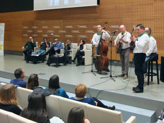 Fotografías del evento de entrega de los premios del concurso ¡Gracias, profe!