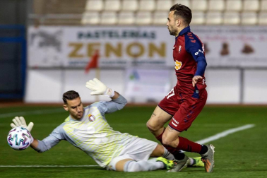 Los rojillos vencieron este jueves, 19 de diciembre, la primera ronda del torneo del KO con goles de Brandon, Fran Mérida (de penalti) y Juan Villar y pasaron a la siguiente ronda.
