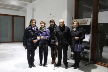 El sábado 14 de diciembre la Casa de Cultura de Aoiz acogió un festival solidario de Navidad con el fin de ayudar a los niños Talibés de Senegal. Los habitantes de la localidad quisieron conocer de primera mano este proyecto y disfrutaron de las diferentes actividades, que se desarrollaron en la Casa de Cultura.
